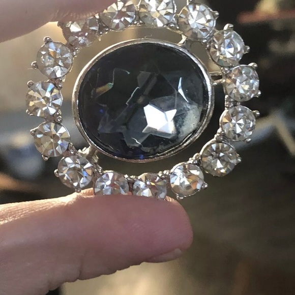 KENNETH J LANE BLUE GLASS HOPE DIAMOND REPLICA BROOCH PIN ROYAL - Picture 5 of 8